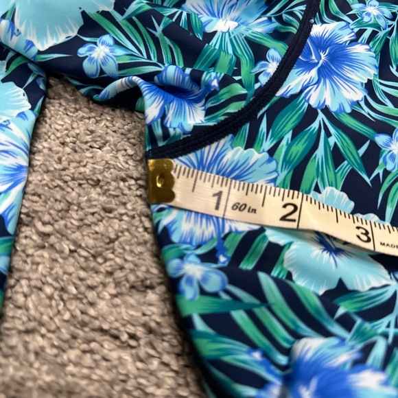 TSLA's Rashguard Front Half-Zip, Long Sleeve50+SPF/UPF sun protection - Picture 9 of 10